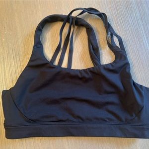 Athleta Train Free sports bra - M